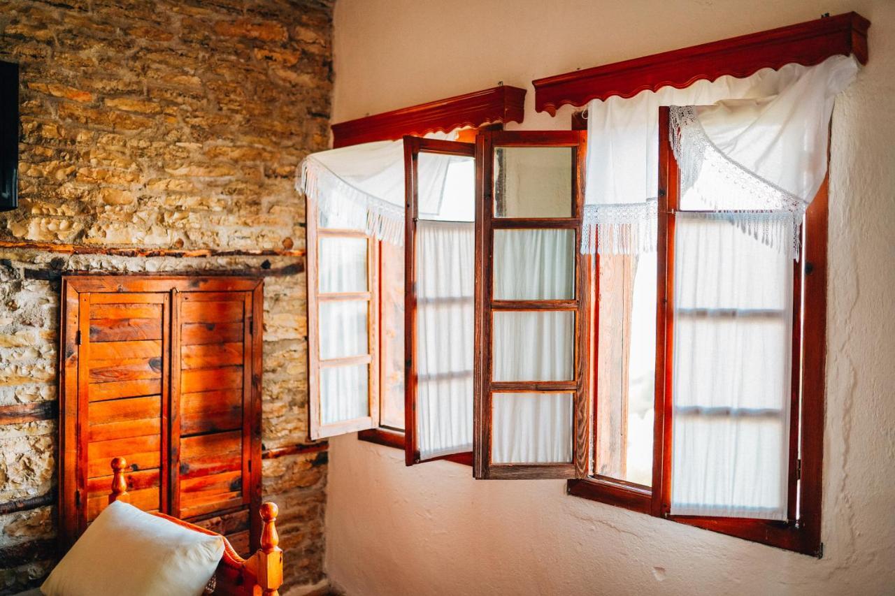 Guest House Salaria Gjirokaster Exterior photo